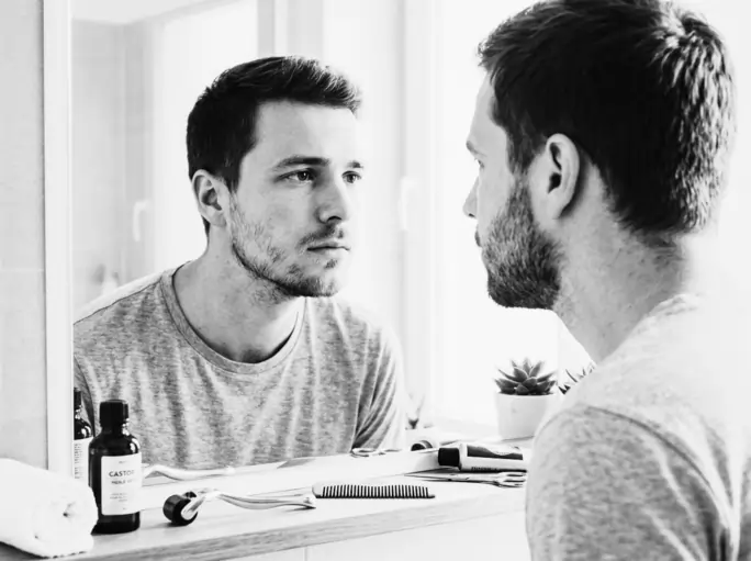 Épaissir le duvet de barbe : ce qui fonctionne et ce qu'il faut savoir